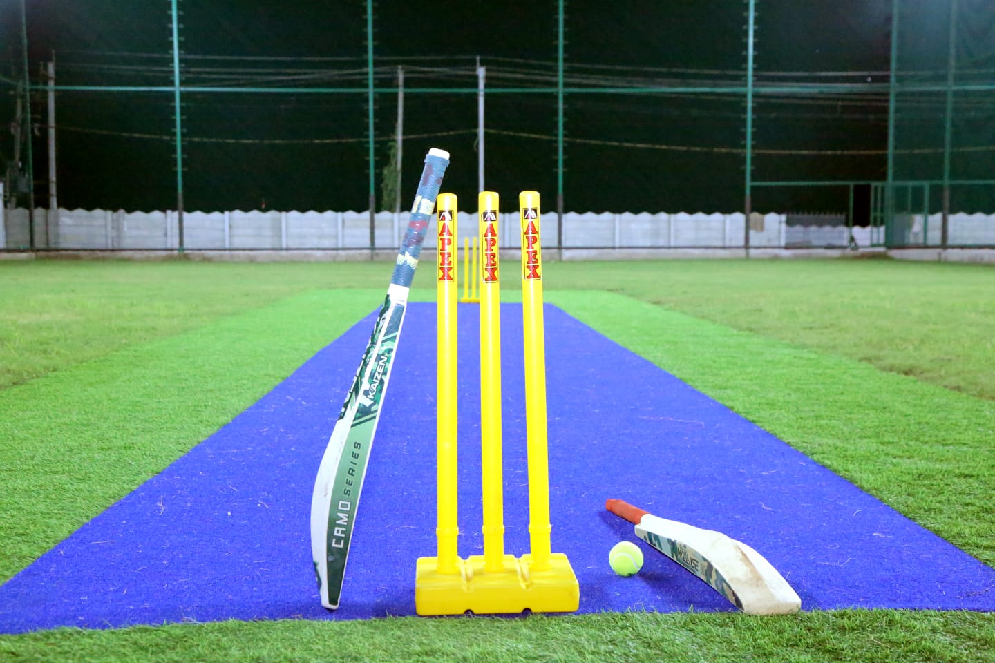 1545 Box Cricket photo